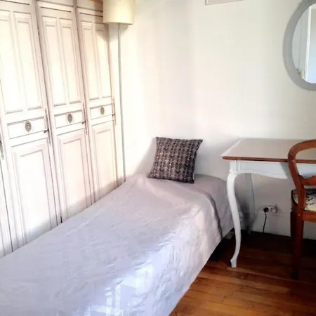 Typiquement Parisien Appartement